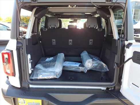 New 2025 Ford Bronco Badlands image 16