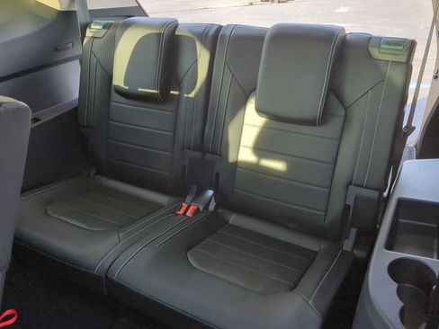 Used 2022 Volkswagen Atlas SEL Premium image 26