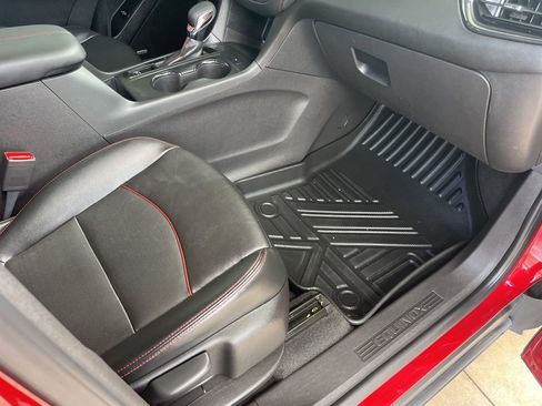 Used 2023 Chevrolet Equinox RS w/ RS Leather Package FWD image 23