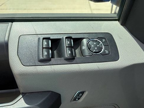Used 2018 Ford F150 XL w/ Equipment Group 101A Mid AWD/4WD image 11