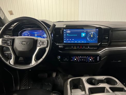 Certified 2023 Chevrolet Silverado 1500 RST image 17