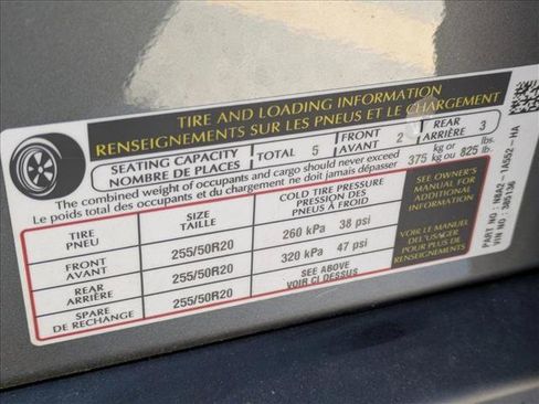 Used 2024 Land Rover Range Rover Velar Dynamic SE image 15