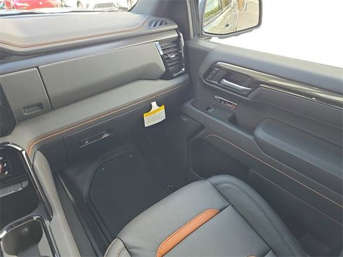 New 2026 GMC Sierra 1500 AT4 w/ Technology Package image 15