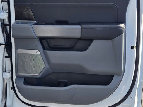 Used 2024 Ford F150 Lightning Flash image 8