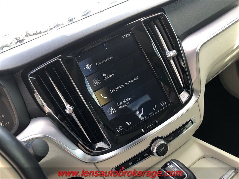 Used 2019 Volvo S60 T5 Momentum w/ Premium Package FWD image 14