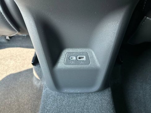 Used 2023 Buick Envision Essence FWD image 15