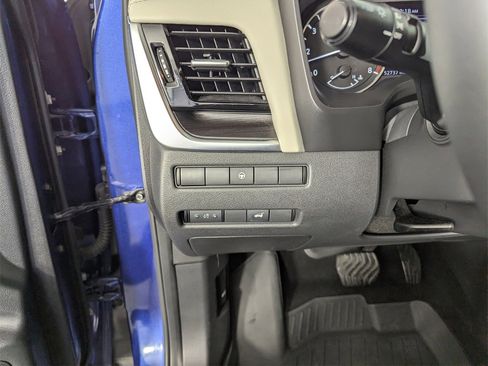 Used 2021 Nissan Rogue SL image 20