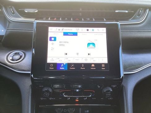 Certified 2021 Jeep Grand Cherokee L Limited image 11