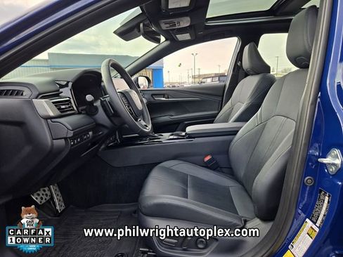 Used 2025 Toyota Camry XSE w/ Premium Package image 9