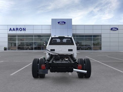 New 2026 Ford F550 4x4 Regular Cab Super Duty image 7