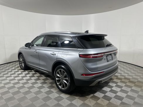 Used 2021 Lincoln Corsair AWD w/ Premium Package image 5