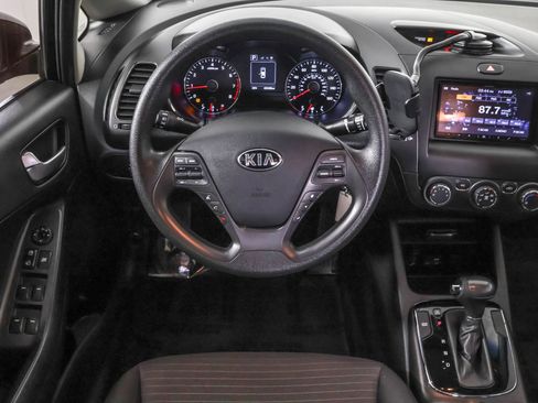 Used 2017 Kia Forte LX w/ LX Popular Package image 36