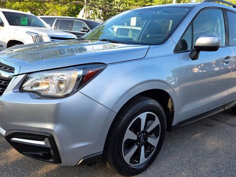 Used 2017 Subaru Forester 2.5i Premium AWD/4WD image 6