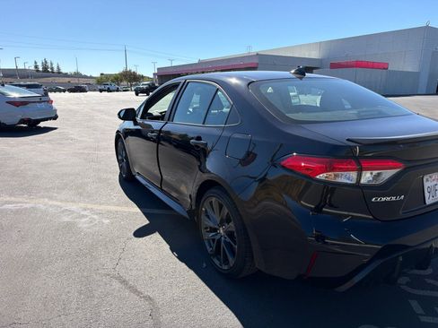 Used 2025 Toyota Corolla SE w/ Convenience Package FWD image 6