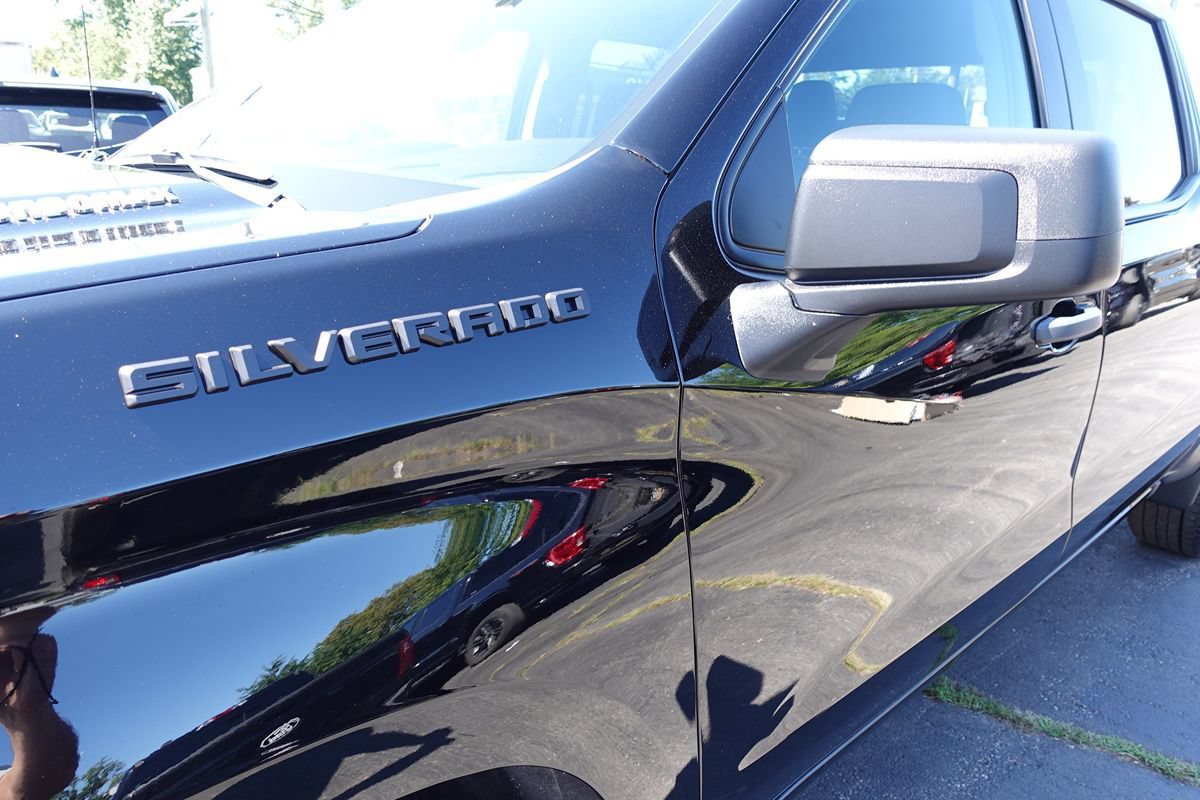Used 2024 Chevrolet Silverado 1500 Custom AWD/4WD image 7