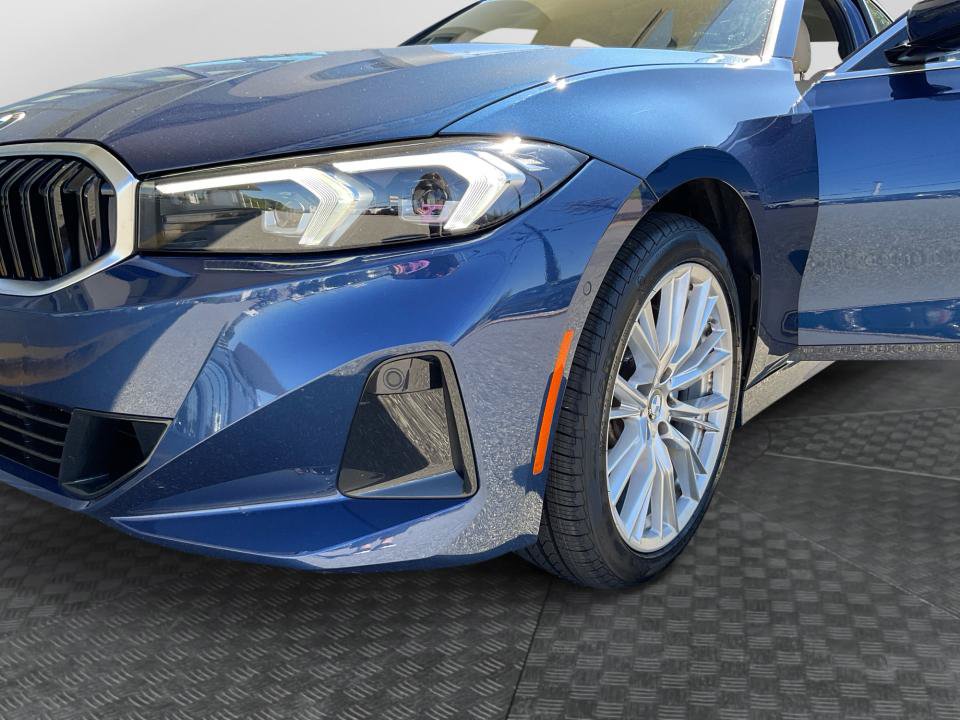 Used 2024 BMW 330i xDrive Sedan w/ Premium Package AWD/4WD image 26