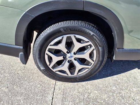 Used 2020 Subaru Forester Premium image 26