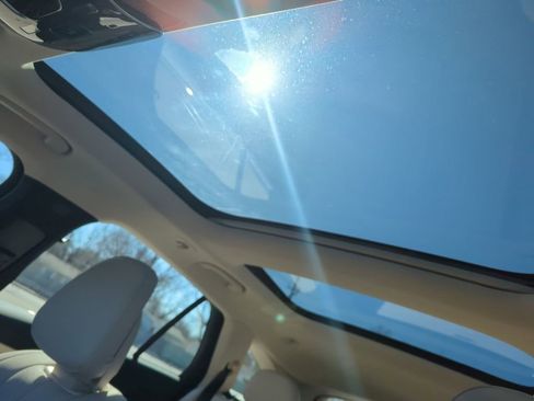 Used 2025 Mercedes-Benz E 450 4MATIC All-Terrain Wagon image 15