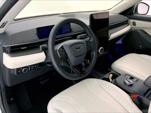 Used 2023 Ford Mustang Mach-E Premium image 21
