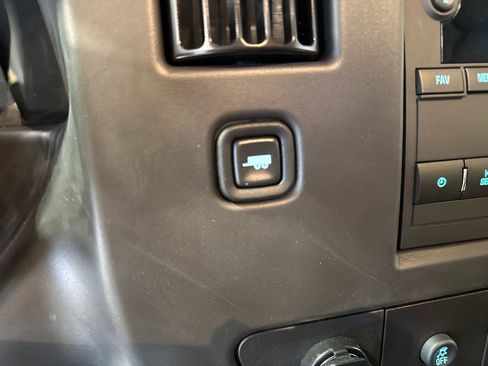 New 2025 Chevrolet Express 2500 w/ Driver Convenience Package image 18