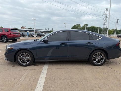 Used 2024 Honda Accord EX image 3