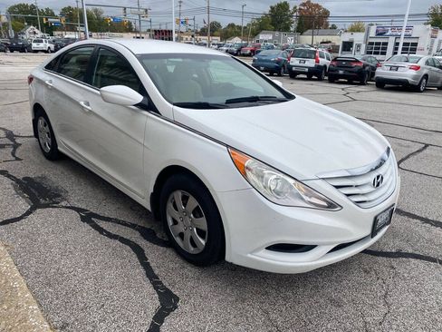 Used 2011 Hyundai Sonata GLS FWD image 4