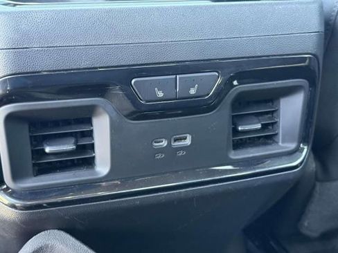 Used 2022 Chevrolet Silverado 1500 ZR2 w/ Technology Package AWD/4WD image 15