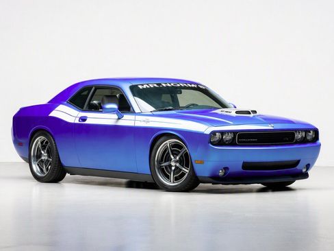 Used 2010 Dodge Challenger SRT8 w/ SRT Option Group II RWD image 10