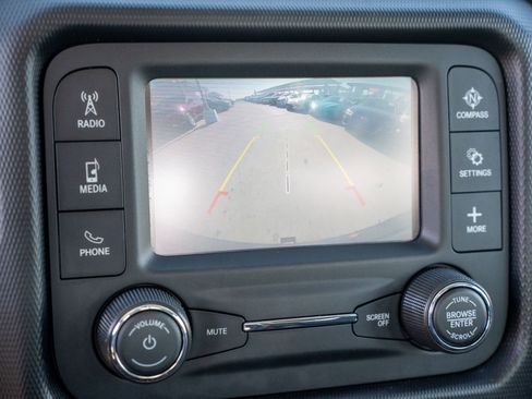 Used 2018 Jeep Wrangler Unlimited Sport image 30