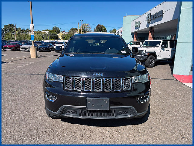 Certified 2021 Jeep Grand Cherokee Laredo AWD/4WD image 3