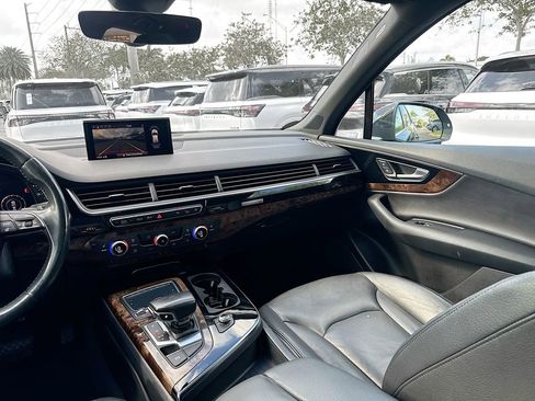 Used 2018 Audi Q7 3.0T Premium Plus w/ Premium Plus Package image 26