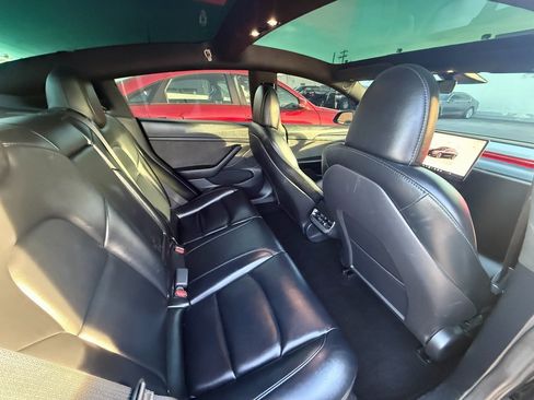 Used 2022 Tesla Model 3 Long Range image 16