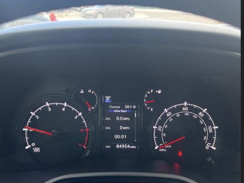 Used 2022 Toyota 4Runner SR5 image 14