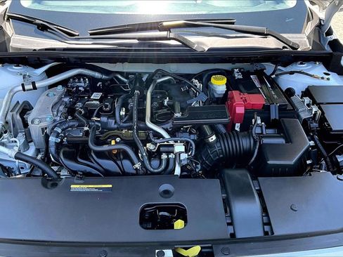 Used 2024 Nissan Sentra SV FWD image 35