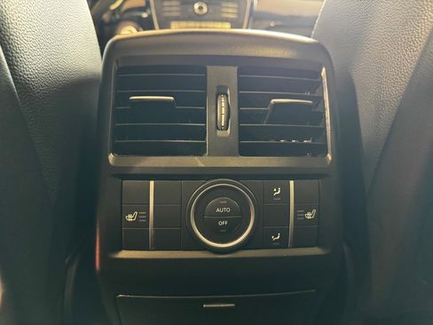 Used 2017 Mercedes-Benz GLS 450 4MATIC image 17