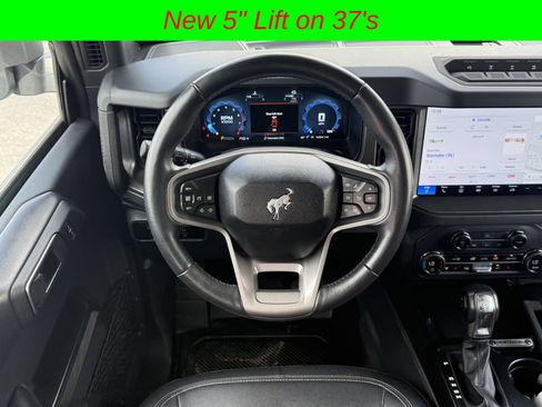 Used 2025 Ford Bronco Badlands AWD/4WD image 14