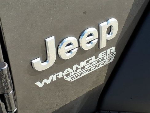 Used 2019 Jeep Wrangler Unlimited Sport S image 30
