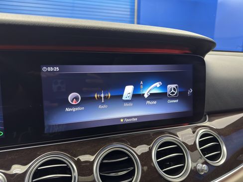 Used 2020 Mercedes-Benz E 450 4MATIC Sedan image 20