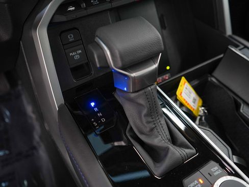 Used 2025 Toyota Tundra Platinum image 26