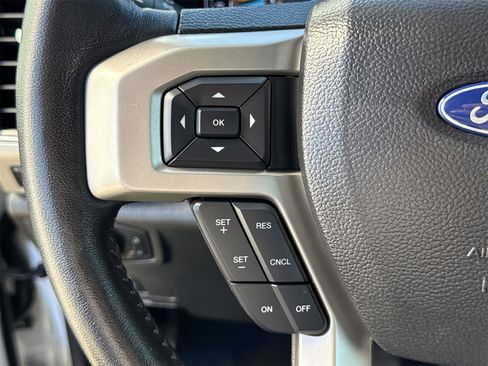 Used 2021 Ford F250 Lariat w/ FX4 Off-Road Package image 28