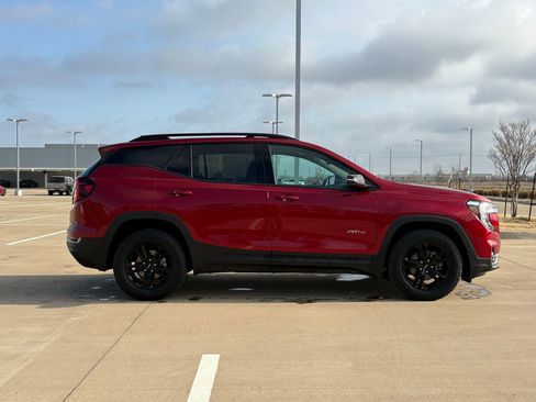 Used 2023 GMC Terrain AT4 image 8