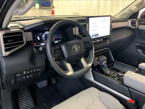 Used 2024 Toyota Sequoia Limited image 17