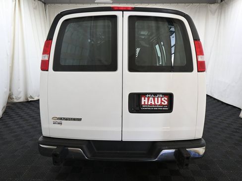 Used 2023 Chevrolet Express 2500 w/ Driver Convenience Package image 9