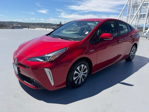 Certified 2021 Toyota Prius XLE w/ Advanced Technology Package AWD/4WD image 11