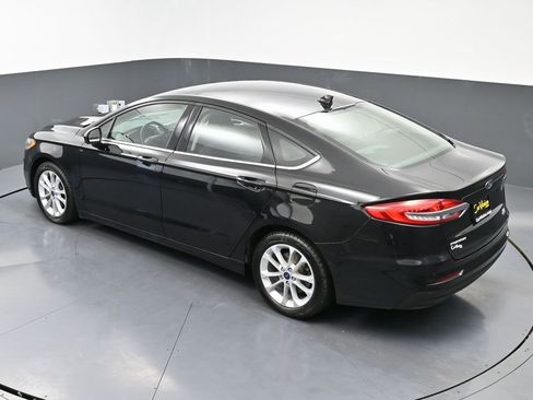 Used 2020 Ford Fusion SE image 45
