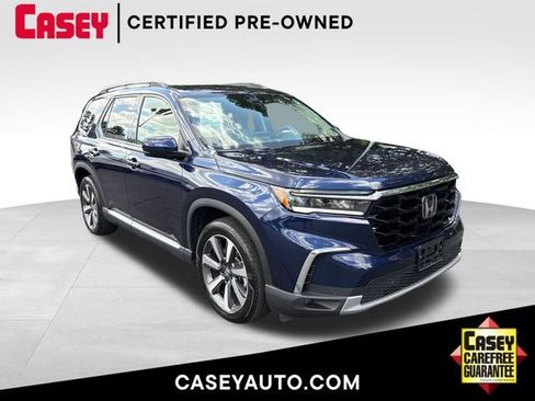Certified 2024 Honda Pilot Touring image 1