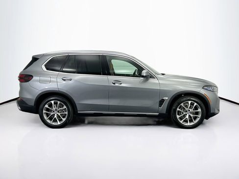 New 2026 BMW X5 xDrive40i w/ Premium Package AWD/4WD image 4
