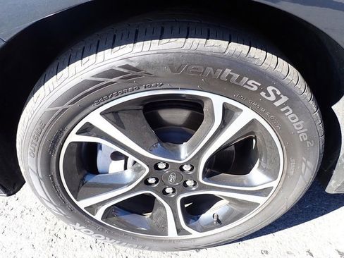 Certified 2024 Ford Edge ST image 13