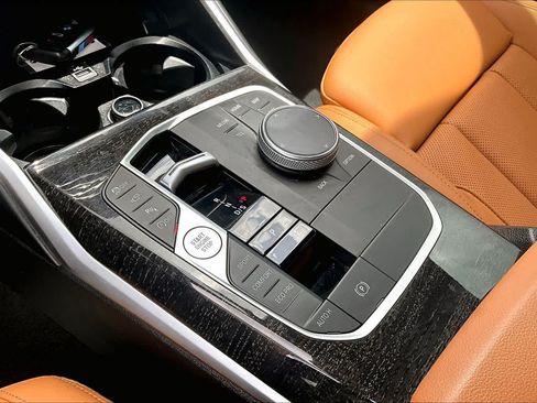 Used 2023 BMW 330i Sedan w/ M Sport Package RWD image 16