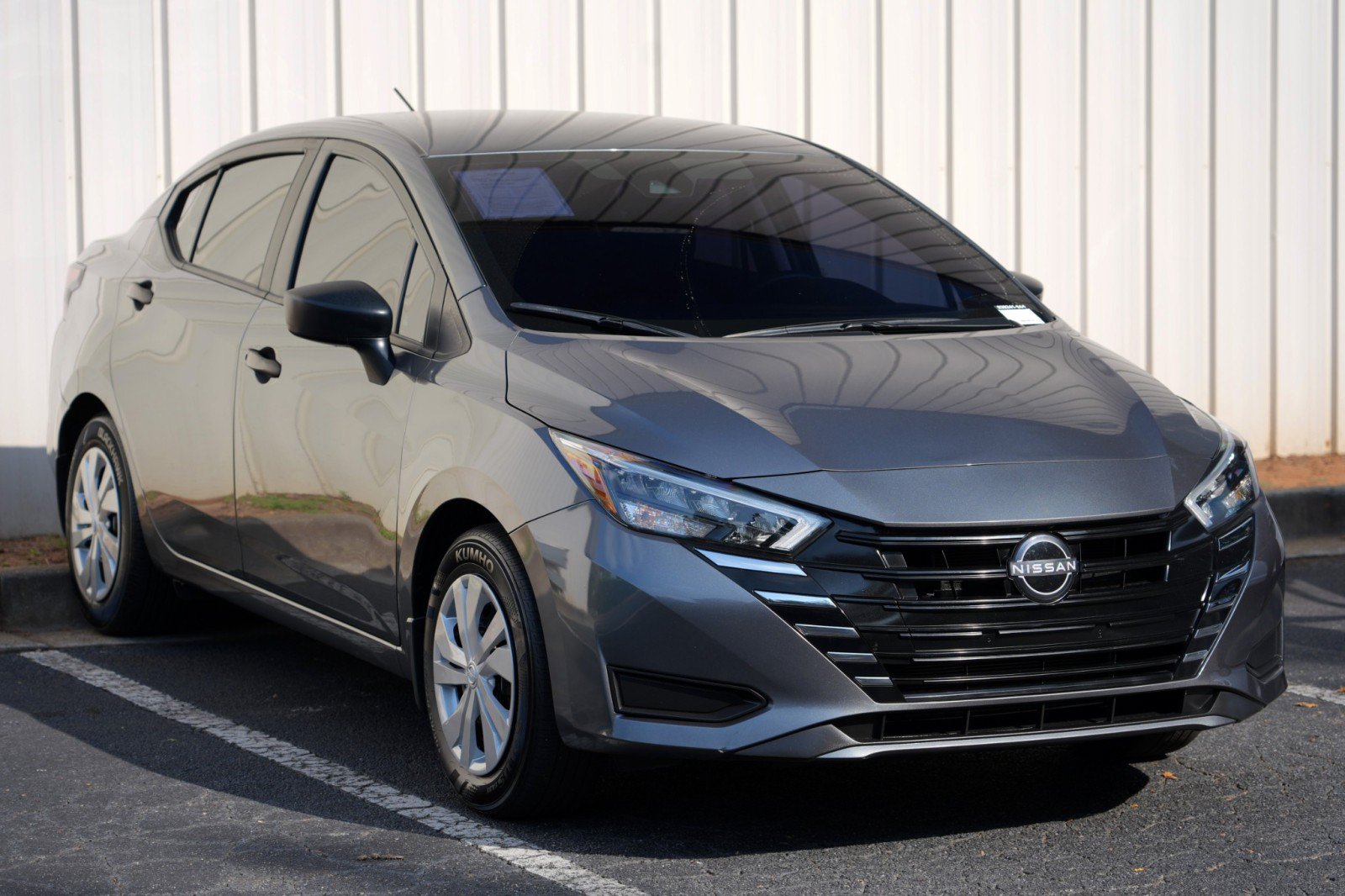 Used 2025 Nissan Versa S w/ Trunk Package FWD image 45